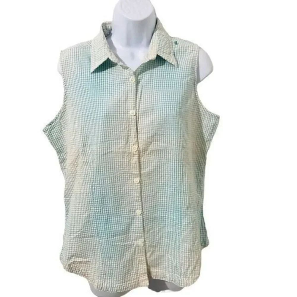 NWT Columbia sportswear sleeveless shirt size M.   A226